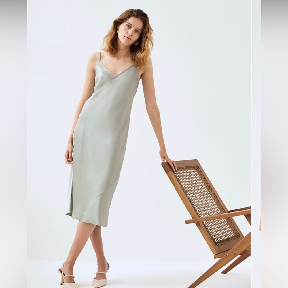 Aritzia (Wilfred) Only Slip Dress